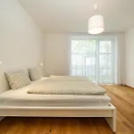 Apartament S Terasou V Srdci Luhacovic
