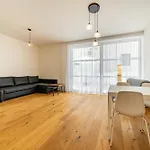 Apartament S Terasou V Srdci Luhacovic