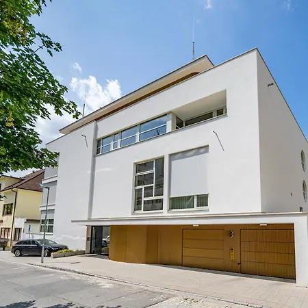 Apartament S Terasou V Srdci Luhacovic *